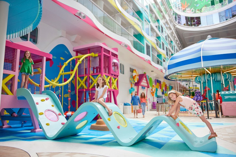 ילדים משחקים